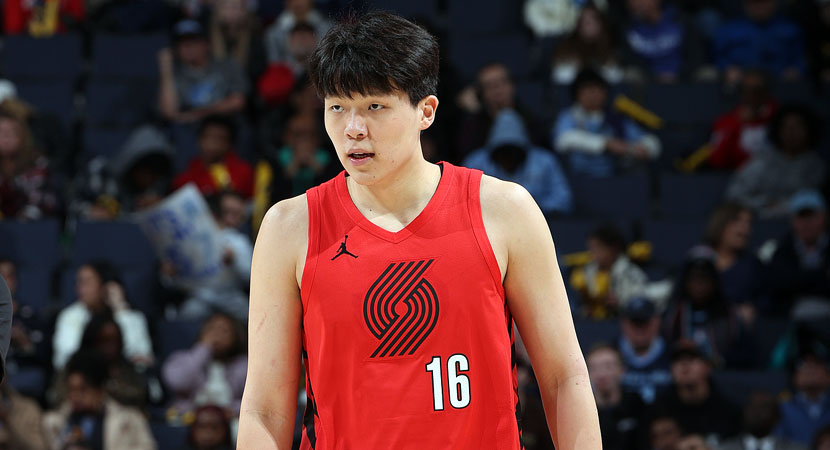 本泽马金球奖赛季进球分布开云数据可视化,本泽马进球庆祝动作